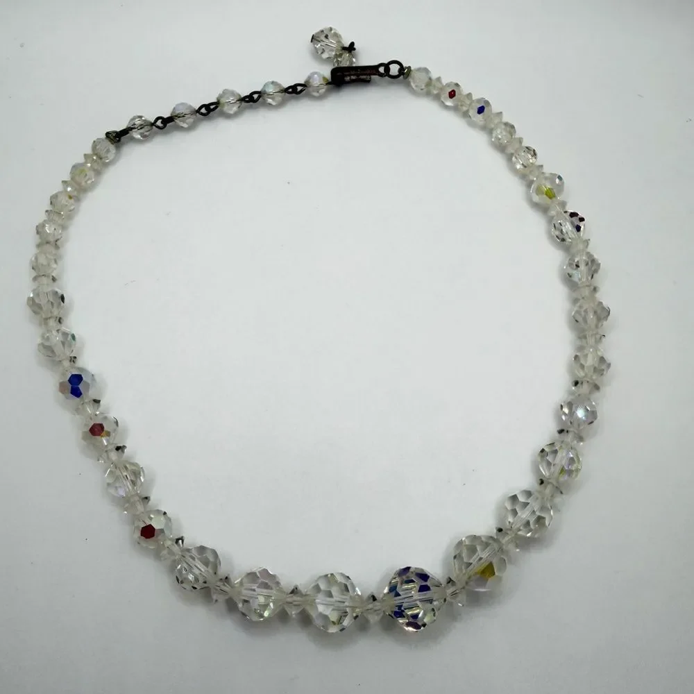 up to 15" VINTAGE LAGNUA, graduated Aurora Borealis crystal beaded necklace! - Picture 9 of 11